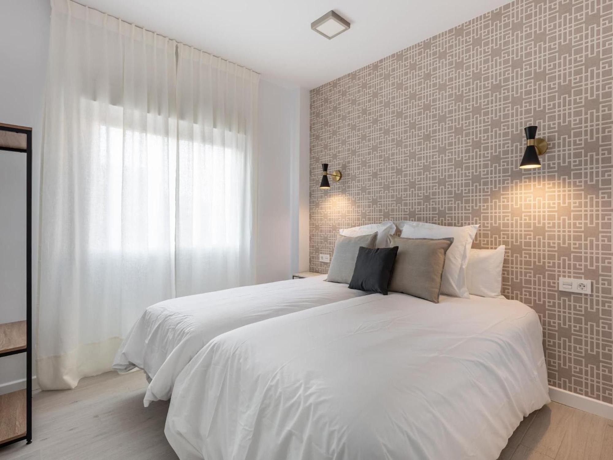 Central Stylish And Elegant 1 & 2 Bedroom Apartment II Granada Exterior photo